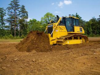 Бульдозер Komatsu D65